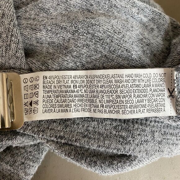 Forever 21 Blouse Womens Small Gray Long Sleeve Cropped Stretch Tee Crew Neck - Picture 8 of 8